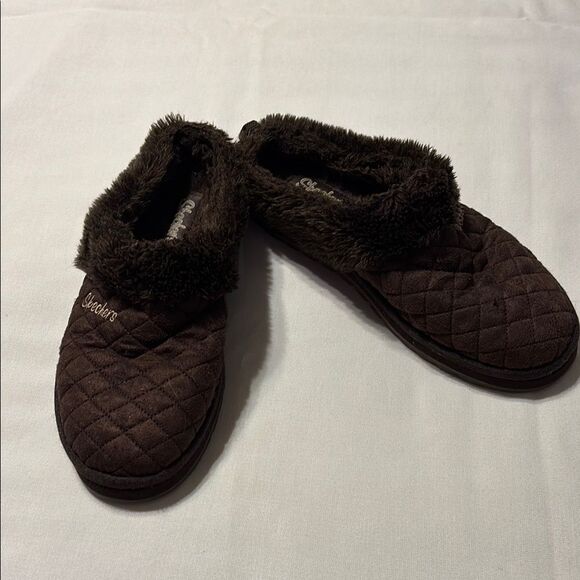 Brown Quilted Women's Slippers - Picture 1 of 7